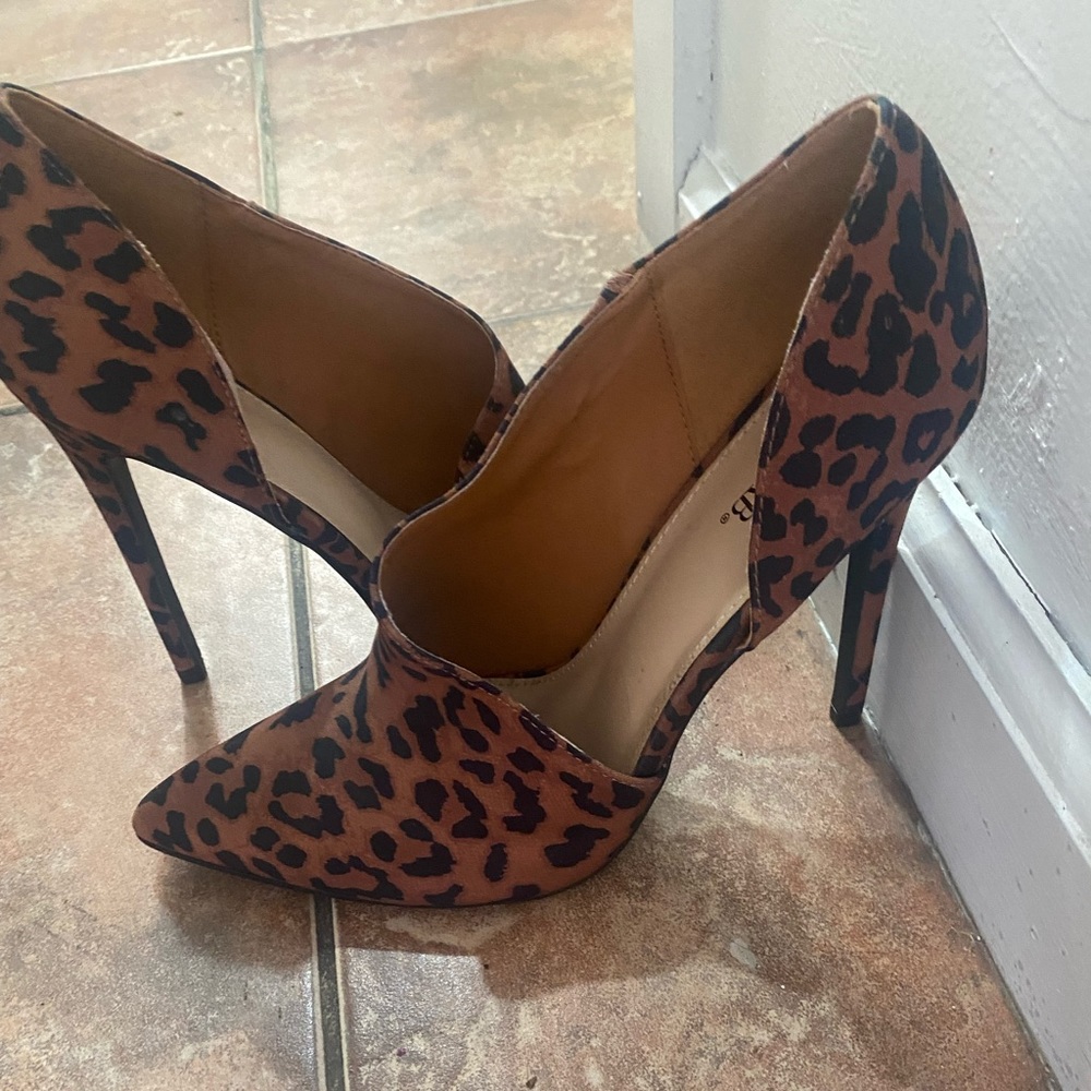 Leopard booties size 8.5
